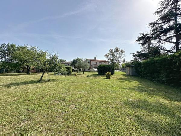 Maison T6 160m2 avec piscine et grand garage - Bruguières