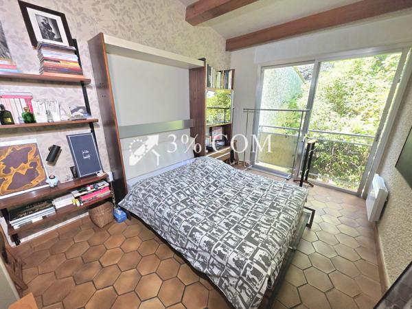 Villa
                                                                                                                                                                                                                                                                                                                        6 pièce(s)                                                                                                                                                                                                          4 chambre(s)                                                                                                                                                                                                          154  m²