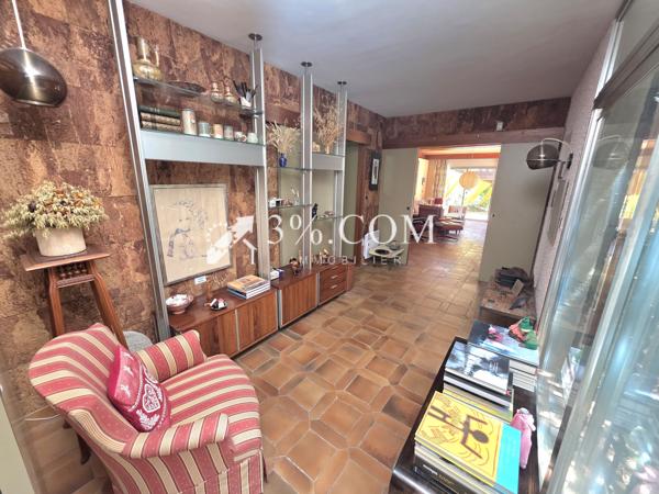 Villa
                                                                                                                                                                                                                                                                                                                        6 pièce(s)                                                                                                                                                                                                          4 chambre(s)                                                                                                                                                                                                          154  m²