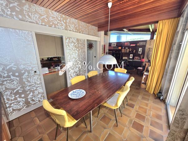 Villa
                                                                                                                                                                                                                                                                                                                        6 pièce(s)                                                                                                                                                                                                          4 chambre(s)                                                                                                                                                                                                          154  m²