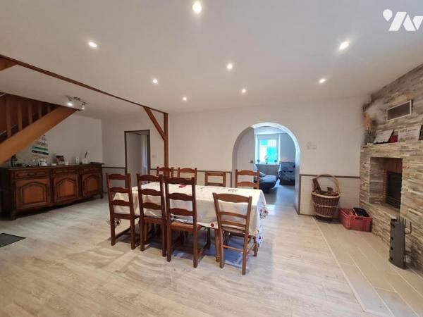 A VENDRE ROHAN - MAISON FAMILIALE 243m² avec hangar 