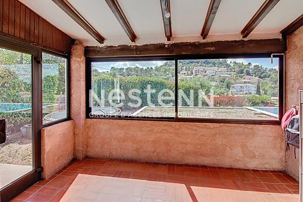 A VENDRE VIDAUBAN Maison de 111m2 de plain-pied avec piscine et dépendance