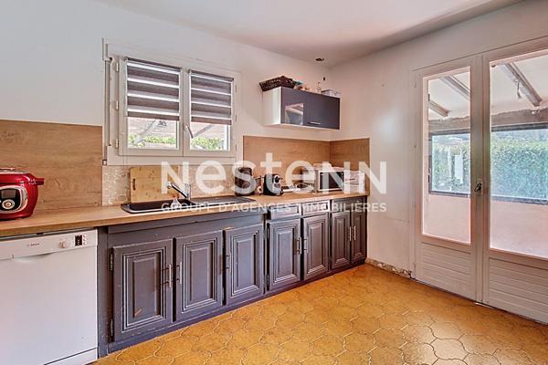 A VENDRE VIDAUBAN Maison de 111m2 de plain-pied avec piscine et dépendance