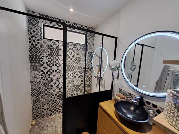 A VENDRE - PAVILLON MODERNE SITUE A VILLAINES SOUS MALICORNE