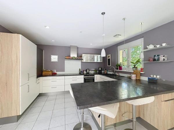 Maison d'exception de 162m2 à Eschau, en bord de forêt, non loin des grands axes