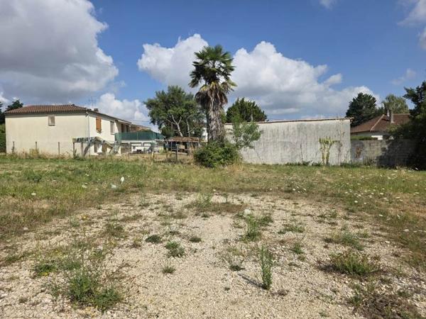Terrain à vendre 50 500 € Jonzac 455 m² DPE