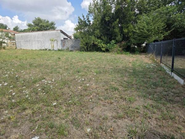 Terrain à vendre 50 500 € Jonzac 455 m² DPE