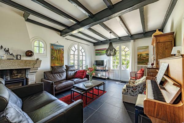 Maison à Trégastel, 22730 - 9 pièces 182m²