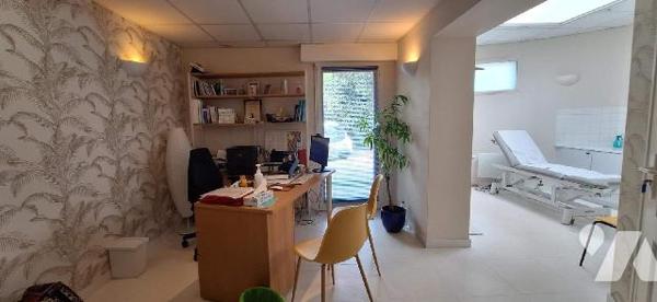 VAL COUESNON, Local à usage professionnel - TREMBLAY - Local à usage professionnel, convient po...