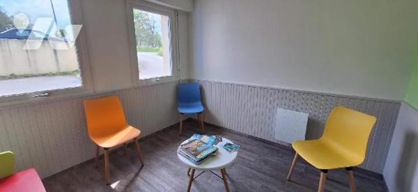 VAL COUESNON, Local à usage professionnel - TREMBLAY - Local à usage professionnel, convient po...