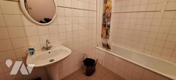 VAL COUESNON, Local à usage professionnel - TREMBLAY - Local à usage professionnel, convient po...