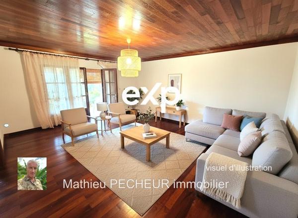 Villa F7 (5 chambres) sur une parcelle de 3200m2