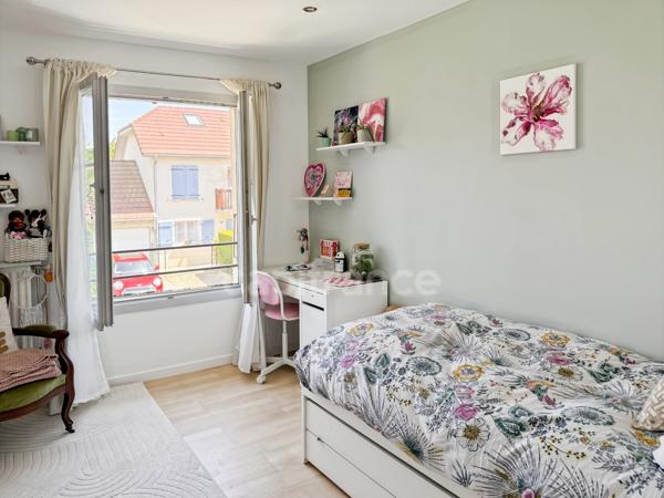 Maison à vendre 5 pièces  (01)