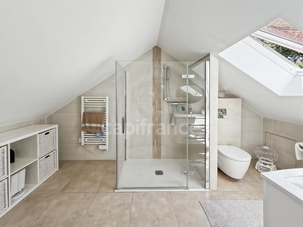 Maison à vendre 5 pièces  (01)