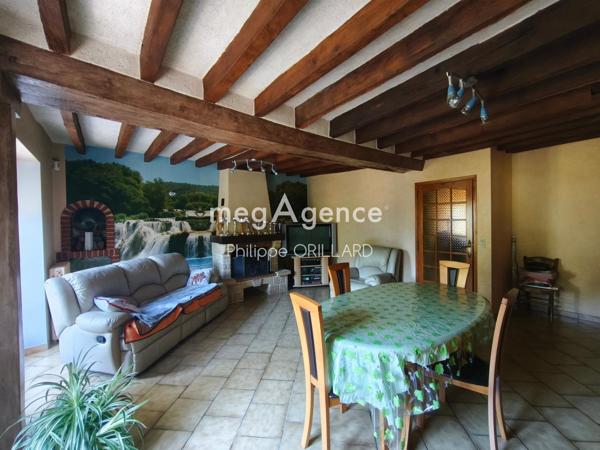 Maison à Saint-Saturnin-du-Limet, 53800 - 5 pièces 112m²