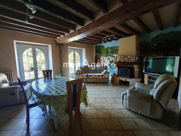 Maison à Saint-Saturnin-du-Limet, 53800 - 5 pièces 112m²