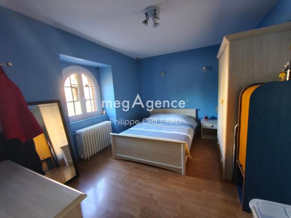 Maison à Saint-Saturnin-du-Limet, 53800 - 5 pièces 112m²