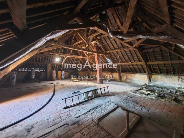 Maison à Saint-Saturnin-du-Limet, 53800 - 5 pièces 112m²
