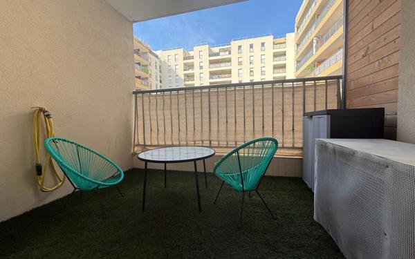 Appartement à louer    3 pièces • 59,20 m2 Marseille 10