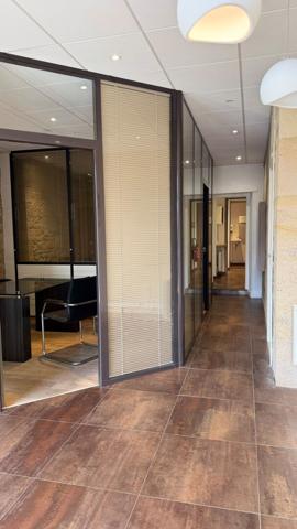 LOCAL COMMERCIAL 60 M², Caen 14000