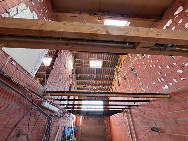 Maison avec vue sur le port de 300 m² avec permis accordé pour divers projets, gros travaux et gros potentiel