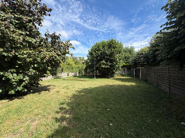 A vendre Maison à 5mn de l'hyper centre de Périgueux avec jardin et garage