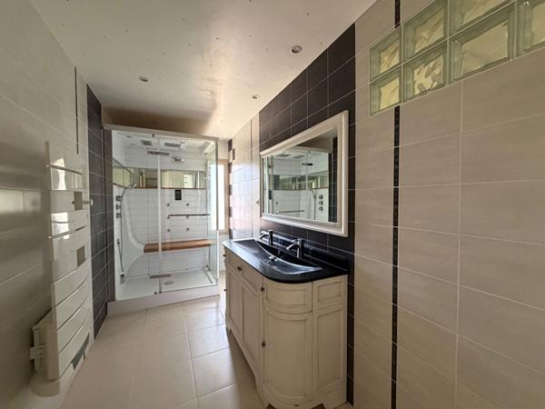 A vendre Maison à 5mn de l'hyper centre de Périgueux avec jardin et garage