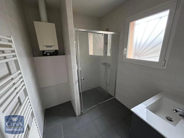 Maison à louer 3 pièces 56.55m² Issoire (63500)