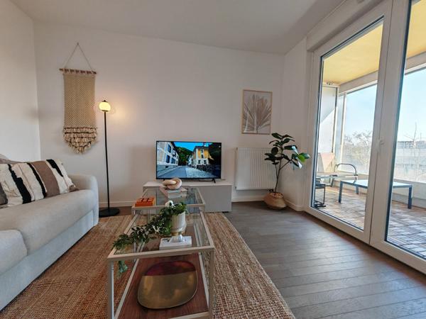 Nanterre Coeur Université - Location meublée F2 43.32 m2 avec parking