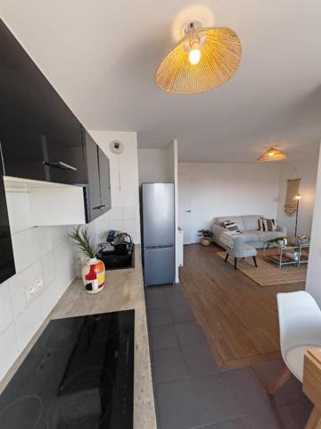 Nanterre Coeur Université - Location meublée F2 43.32 m2 avec parking