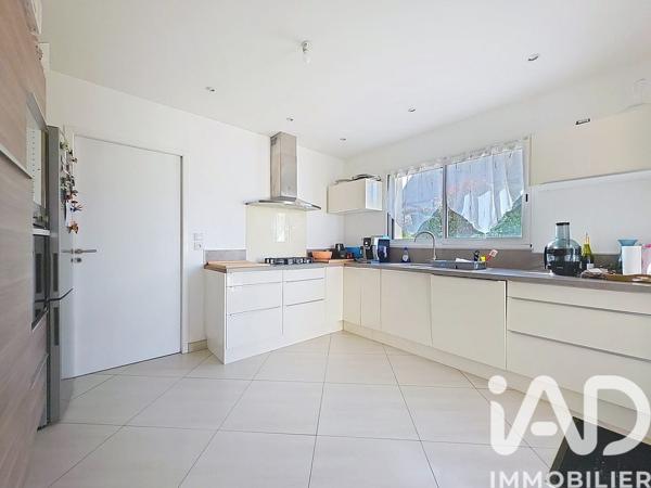 Maison à vendre 6 pièces 153 m² Bourgbarré