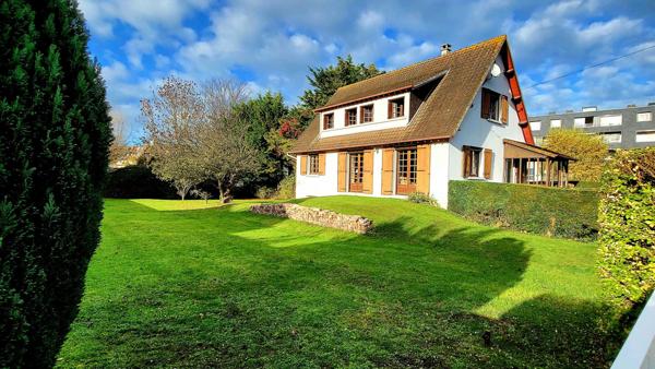 Maison 4ch - Plage 7' à pied - 1 ch et 1 salle d'eau au RDC