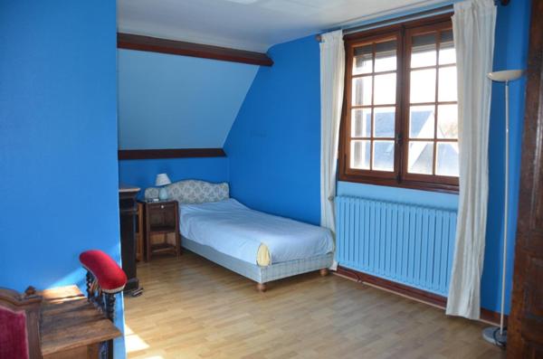 Maison 4ch - Plage 7' à pied - 1 ch et 1 salle d'eau au RDC