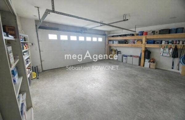 Maison à MONTBIZOT, 72380 - 8 pièces 193m²