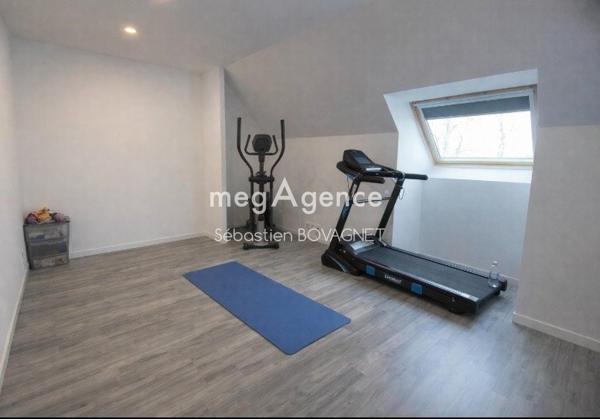 Maison à MONTBIZOT, 72380 - 8 pièces 193m²