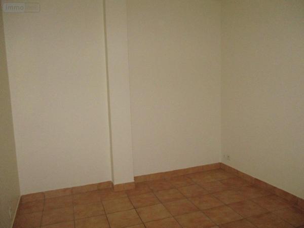 Appartement à louer à Brionne dans l'Eure (27800), ref : 27049-L108