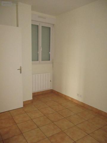 Appartement à louer à Brionne dans l'Eure (27800), ref : 27049-L108