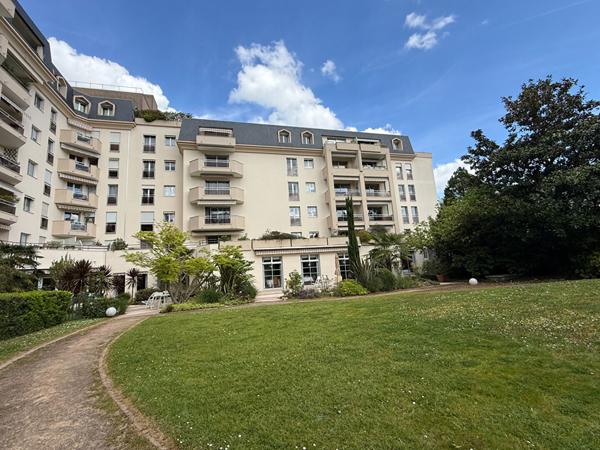 Appartement Nogent Sur Marne 3 pièce(s) 75.52 m2