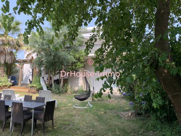 Maison à vendre 8 pièces de 341 m²