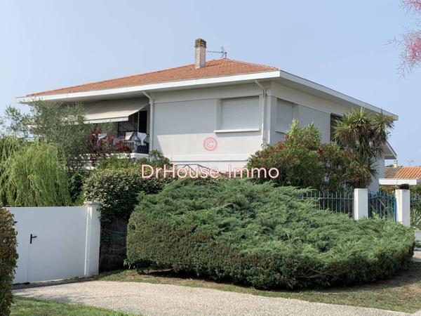 Maison à vendre 8 pièces de 341 m²