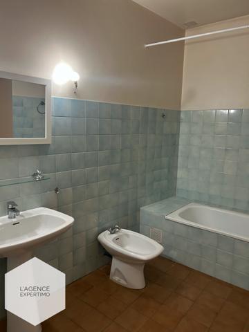 Orange (84100) Maison T3 avec jardin et garage