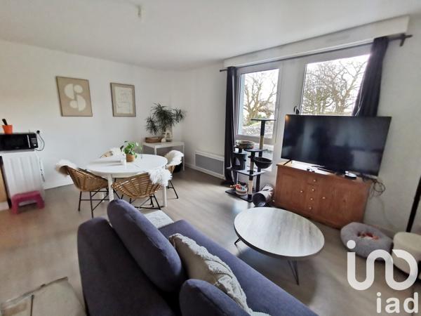 Appartement 3 pièces de 49 m² à Saint-Brieuc (22000)