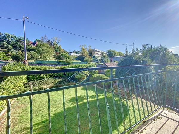GRANDE MAISON A VENDRE BRIVE LA GAILLARDE 197M2 7 CHAMBRES - GARAGE - 2 SALLES D'EAU - 1 SALLE DE BAINS - 2 WC - 1 CUISINE AMENAGEE ET EQUIPEE - TERRAIN 350 M2