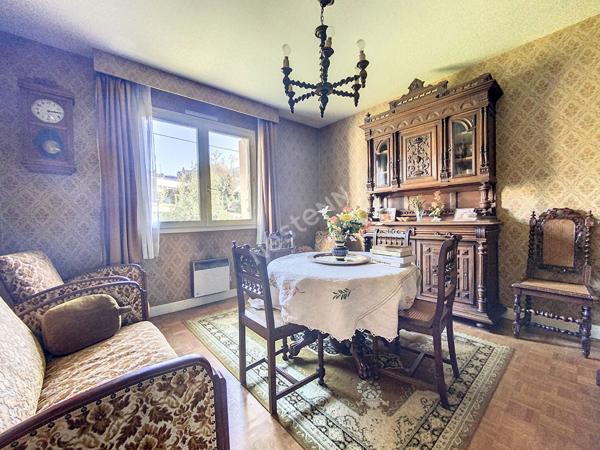 GRANDE MAISON A VENDRE BRIVE LA GAILLARDE 197M2 7 CHAMBRES - GARAGE - 2 SALLES D'EAU - 1 SALLE DE BAINS - 2 WC - 1 CUISINE AMENAGEE ET EQUIPEE - TERRAIN 350 M2