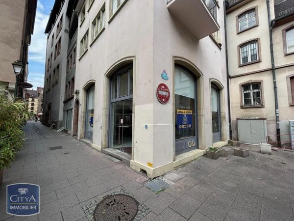 Location local commercial 68.07m²
