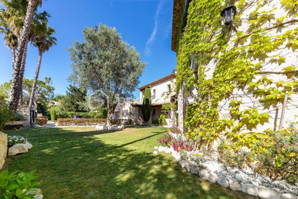 Maison provencale de 490 m²