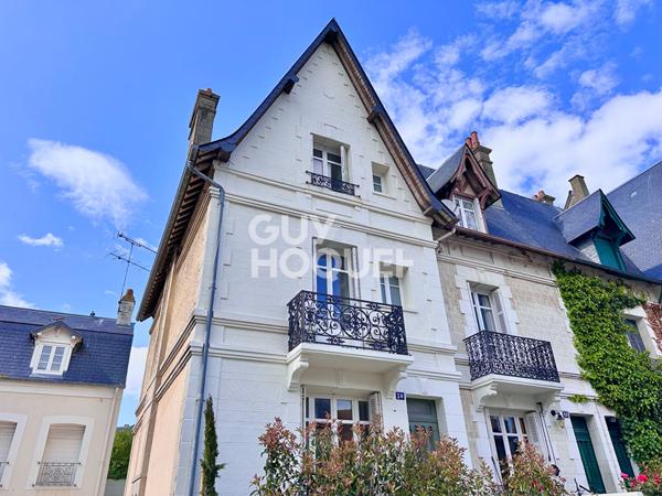VILLA DEAUVILLAISE A VENDRE ! EMPLACEMENT RARE !