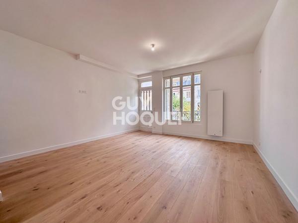 VILLA DEAUVILLAISE A VENDRE ! EMPLACEMENT RARE !