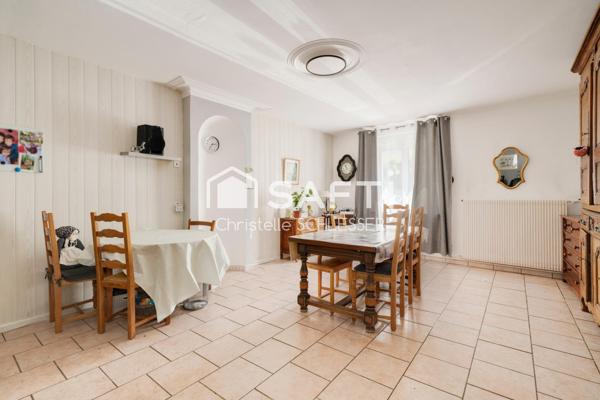 Varangéville - Grande maison 202 m2 habitables, 5 chambres, grand jardin et un garage !