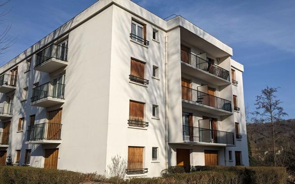 Appartement à vendre    2 pièces • 56,14 m2 Bures-sur-Yvette